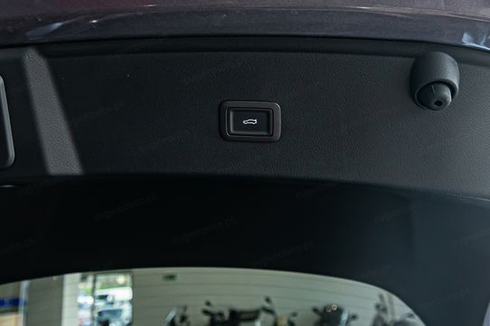 Hongqi H6 2.0T Deluxe DSG