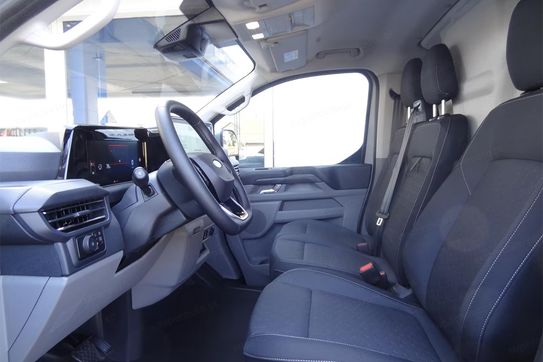 Ford Transit Custom 320 L2H1 Limited A8