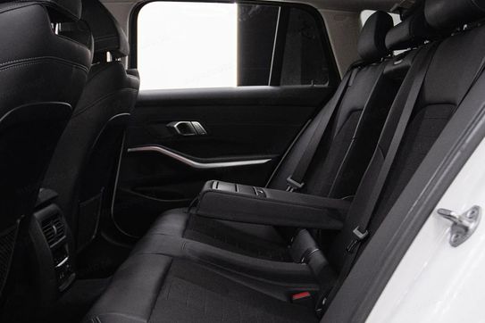 BMW Seria 3 318d Sport Line