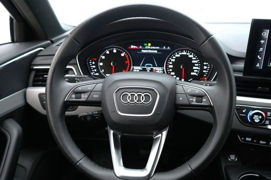 Audi A4 45 TFSI mHEV quattro S tronic