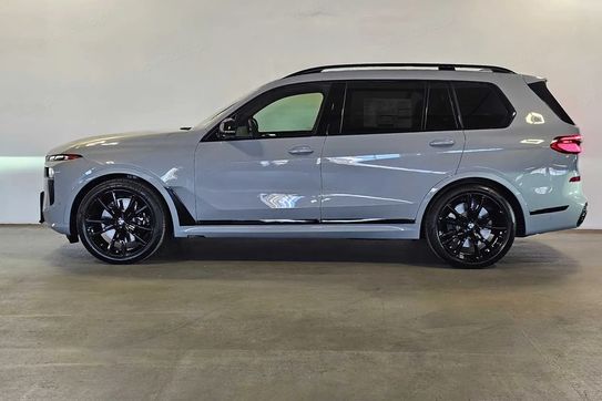 BMW X7 M60i xDrive