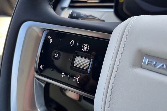 Land Rover Range Rover P550e Autobiography