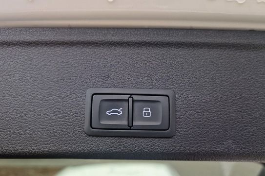 Audi A4 40 TDI quattro S Line S tronic