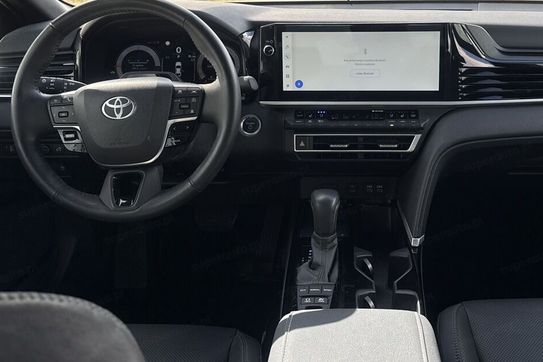 Toyota Camry 2.5 Hybrid Dynamic Force Prestige e-CVT
