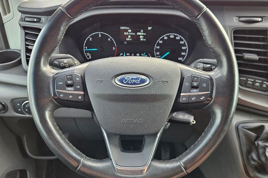 Ford Transit L4H3
