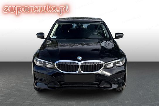 BMW Seria 3 318i