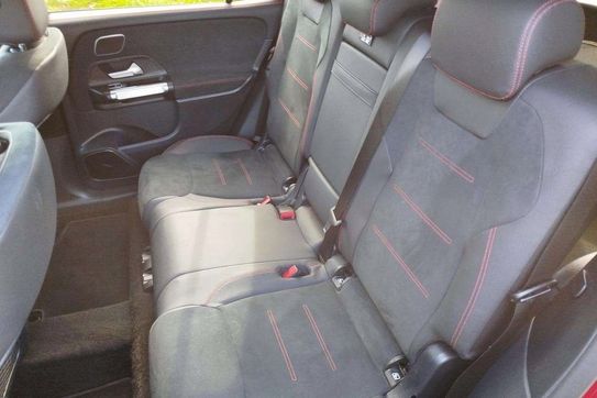 Mercedes GLB 200 AMG Line 7G-DCT