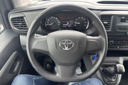 Toyota ProAce L1H1 Zabudowa Brygadowa