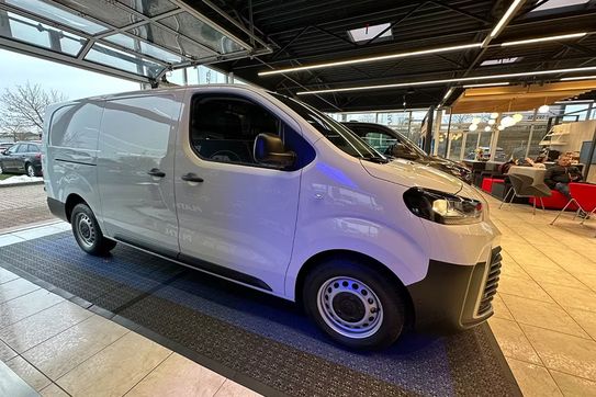 Toyota ProAce Long Active