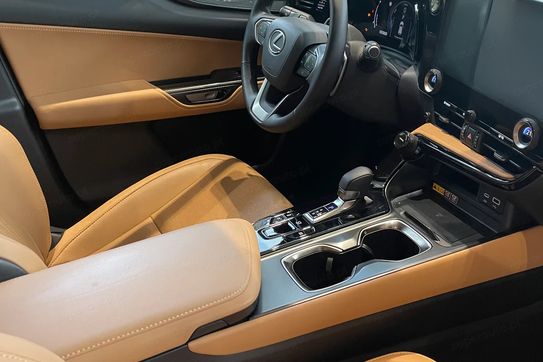 Lexus NX 350h Prestige AWD