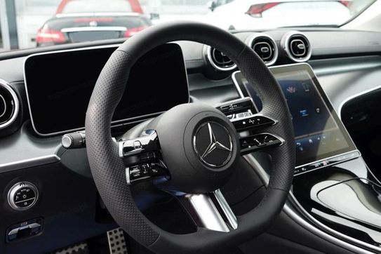 Mercedes Klasa C 200 4-Matic AMG