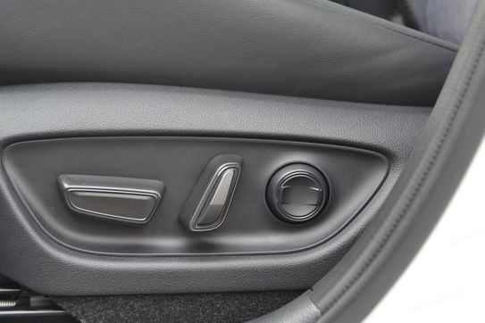 Lexus LBX Cool 1.5 Hybrid
