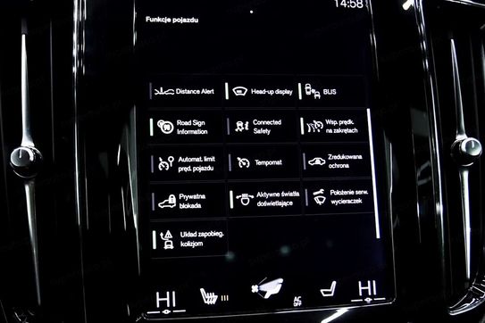 Volvo XC60 T8 AWD Plug-In Hybrid R-Design aut