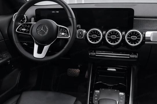 Mercedes GLB 200 7G-DCT