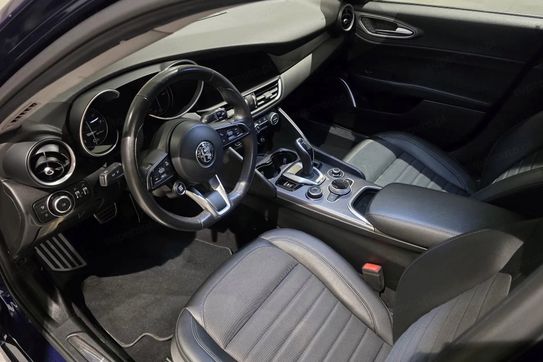 Alfa Romeo Giulia Turbo Super