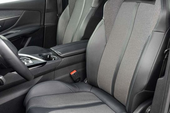 Peugeot 3008 1.5 BlueHDi Allure Pack S&S EAT8