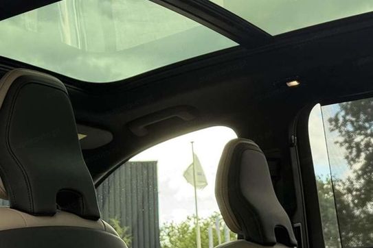 Volvo XC90 T8 AWD Plug-In Hybrid Ultra Dark