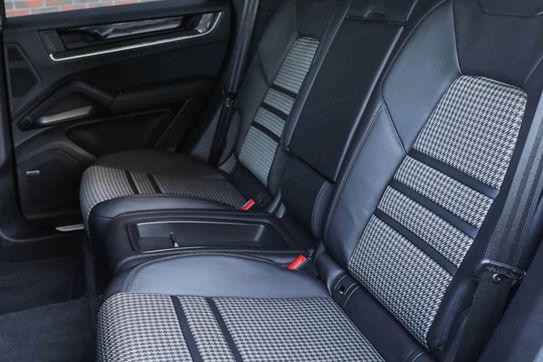 Porsche Cayenne Coupe Black Edition