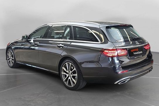 Mercedes E Klasa 220 d 4MATIC Avantgarde