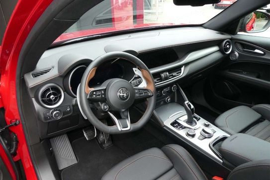 Alfa Romeo Stelvio 2.0 Turbo Intensa Q4