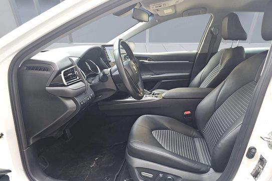 Toyota Camry Hybrid Prestige CVT