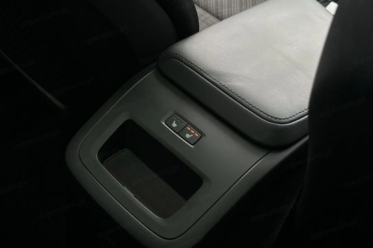 Volvo XC60 T6 Plug-In Hybrid AWD Core