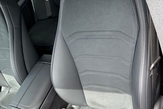 Mercedes Klasa E 200 4-Matic AMG