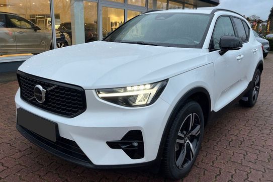 Volvo XC40 B3 Plus Dark