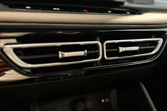 MG HS Excite 1.5 T-GDi MT