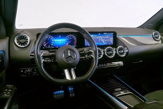 Mercedes GLA 200 AMG Line 7G-DCT