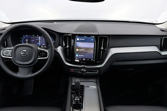 Volvo XC60 T6 Plug-In Hybrid AWD Ultra Dark
