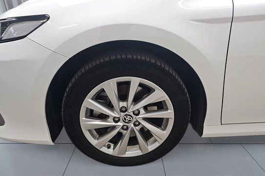 Toyota Camry 2.5 Hybrid Comfort CVT