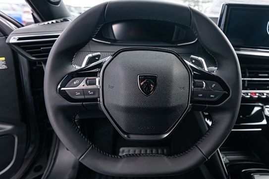 Peugeot 2008 Allure e-DCS 1.2 mHEV