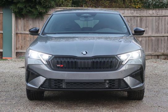 Skoda Octavia RS 2.0 TSI DSG