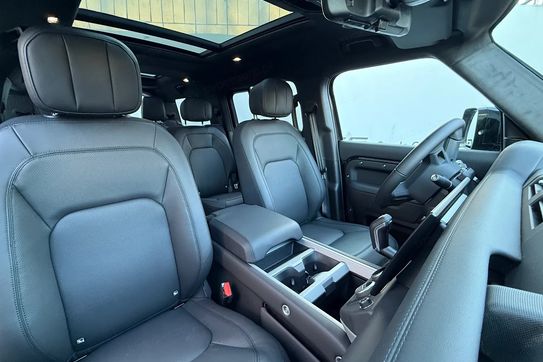 Land Rover Defender 110 D350 X-Dynamic HSE