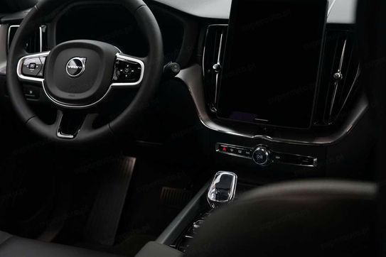 Volvo XC60 T8 Plug-In Hybrid AWD Polestar Engineered