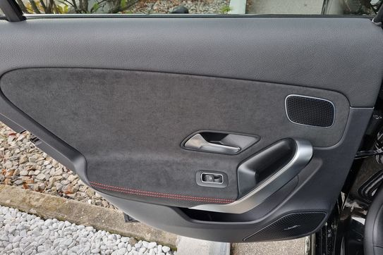 Mercedes Klasa A 250 e z EQ  AMG Line