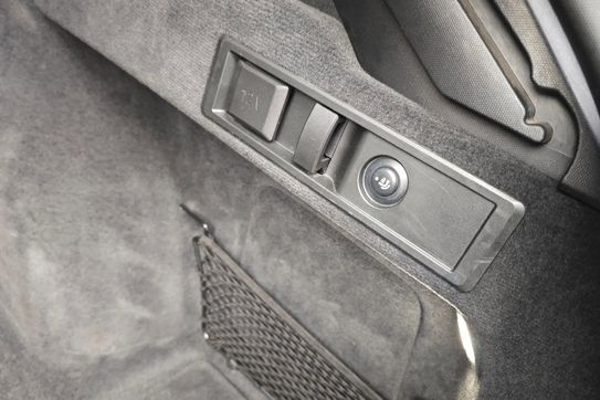 BMW Seria 3 320d xDrive Advantage sport-aut