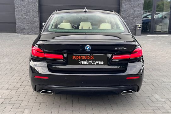BMW Seria 5 530e Luxury Line