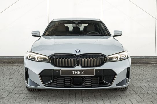 BMW Seria 3 330i xDrive M Sport sport-aut