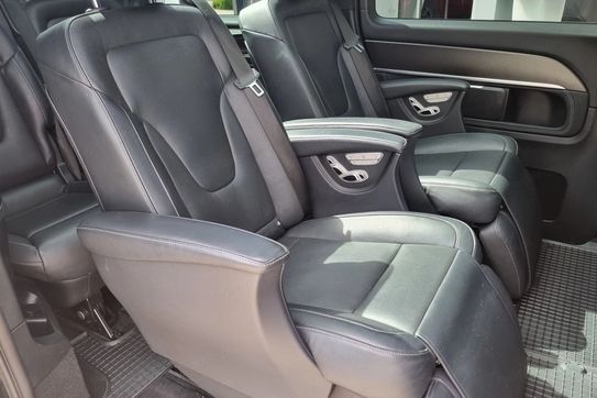 Mercedes V Klasa 300 d 4-Matic Exclusive 9G-Tronic (długi)