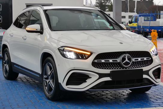Mercedes GLA 200  AMG Line