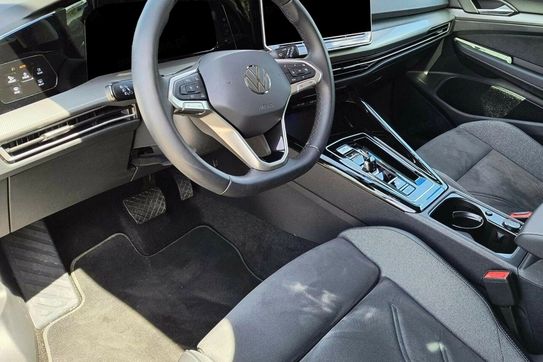 Volkswagen Golf VIII Life Plus 1.5 eTSI mHEV DSG