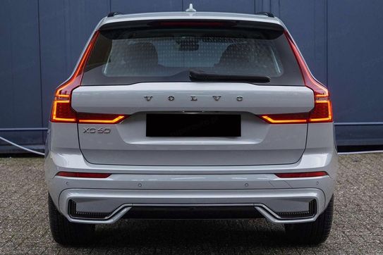 Volvo XC60 B5 AWD Ultra Dark