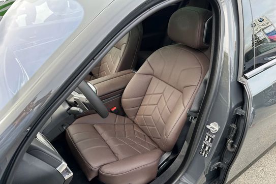 BMW Seria 7 740d xDrive mHEV M Sport sport-aut