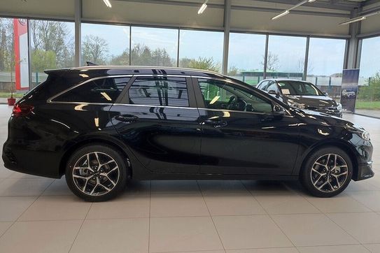 Kia Ceed 1.5 T-GDI Tribute