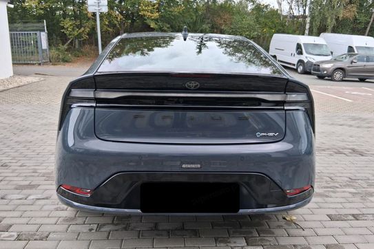 Toyota Prius Prestige 2.0 Hybrid Plug-in