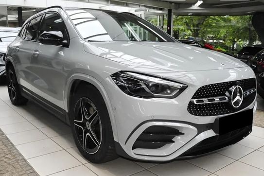 Mercedes GLA 220 4-Matic AMG Line
