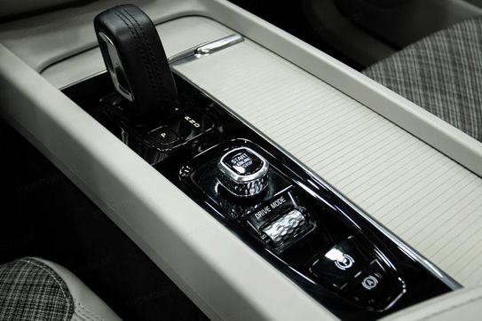 Volvo XC60 T8 AWD Plug-In Hybrid Inscription aut