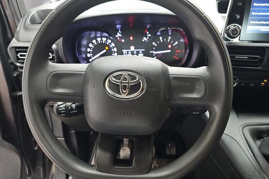 Toyota Proace City Verso Long Business